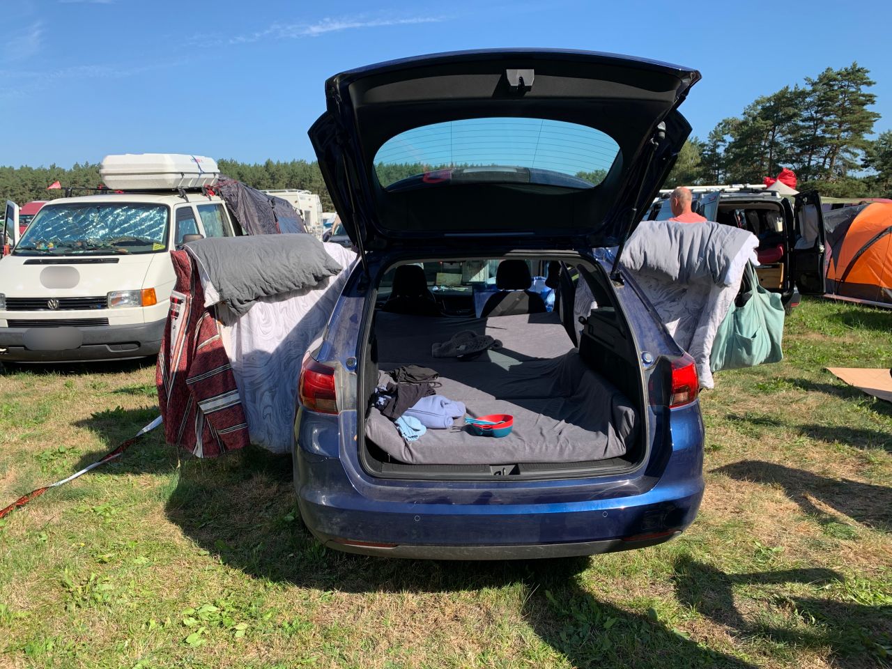 Opel Astra Sport Tourer schlafen Kofferraum